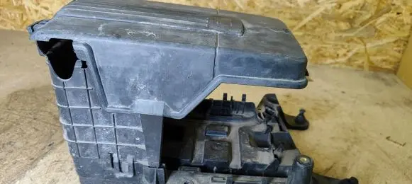 Volkswagen PASSAT CC Battery box tray 3C0915443A 3C0915336A