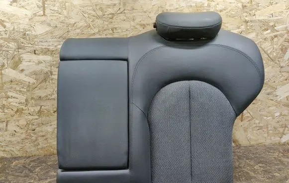 Mercedes-Benz CLK A209 C209 Rear seat 