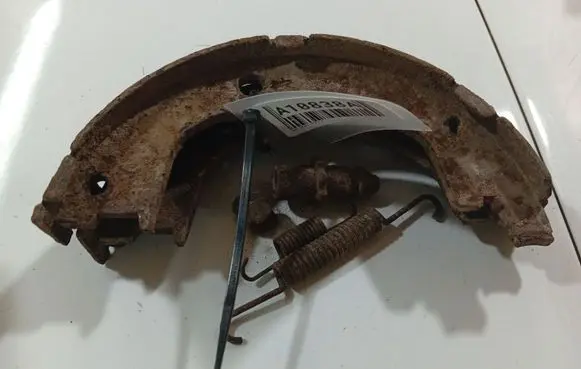 Opel Antara Handbrake/parking brake pads 