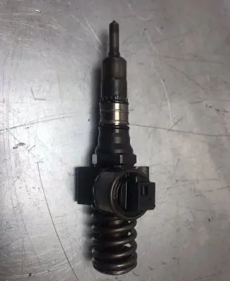 Skoda Octavia Mk2 (1Z) Fuel injector 03G130073G