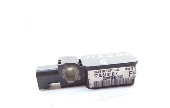 Mazda 6 Airbag deployment crash/impact sensor GJ6A57K1X 25DW00250512