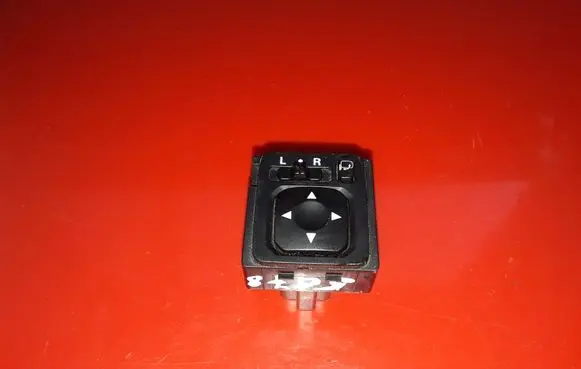 Citroen C-Crosser Wing mirror switch 183569
