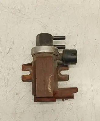 Volvo V50 Turbo solenoid valve 9650098380 0096602 05T269