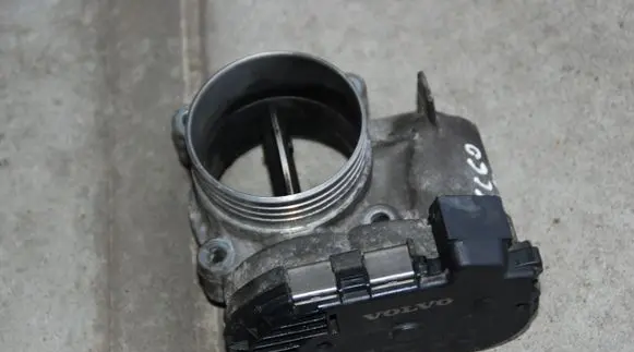 Volvo XC60 Throttle valve 0281002701