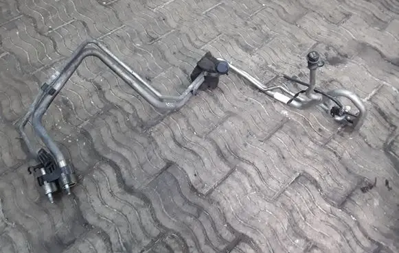 Land Rover Freelander 2 - LR2 Air conditioning (A/C) pipe/hose 6G9N19A834EJ 6G9N19A834 6G9N19D738CC