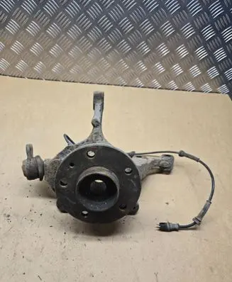 Opel Vivaro Front wheel hub spindle knuckle