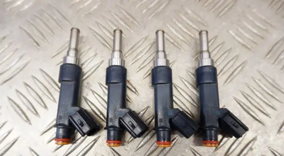 Lexus NX Fuel injectors set 2325036070