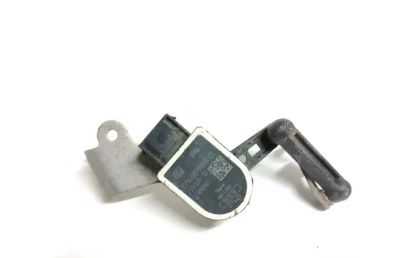 BMW 4 F32 F33 Headlight/headlamp level sensor 6870000