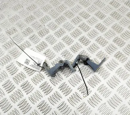 Seat Tarraco Front door hinges set 8X0831404E 8X0831404B