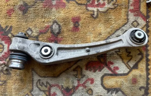 Porsche Macan (95B) Front control arm 8k0407156