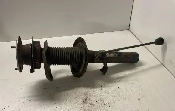 BMW X3 E83 Front shock absorber with coil spring 3413145