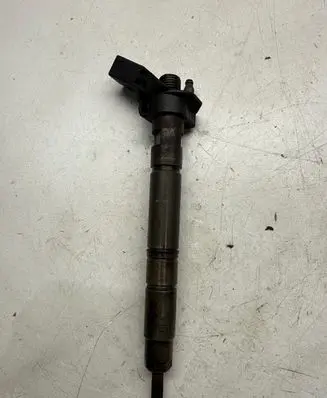Audi A6 S6 C7 4G Fuel injector 059130277CD