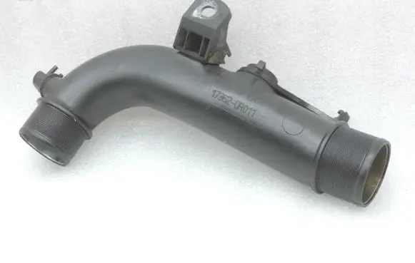 Toyota Avensis T250 Intercooler hose/pipe