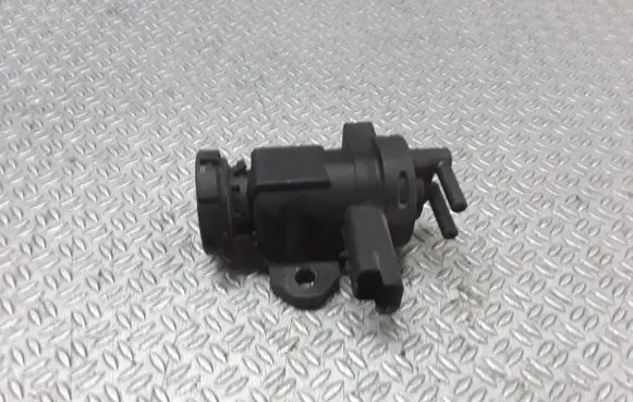 Citroen C5 Turbo solenoid valve 9635704380