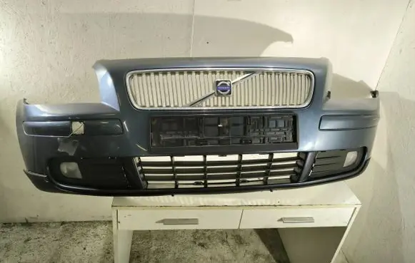 Volvo V50 Front bumper 30748023