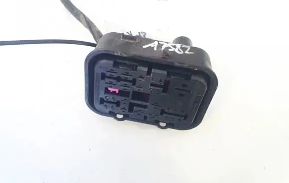 Volkswagen Golf V Fuse box set 15345211 1k0937701a