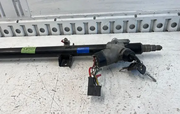 Mercedes-Benz Sprinter W901 W902 W903 W904 Steering wheel axle A9014600831 831410070524