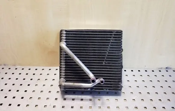 Air conditioning (A/C) radiator (interior)