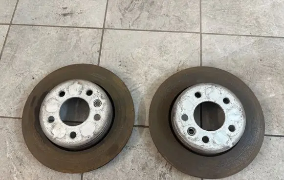 Volkswagen Amarok Rear brake disc