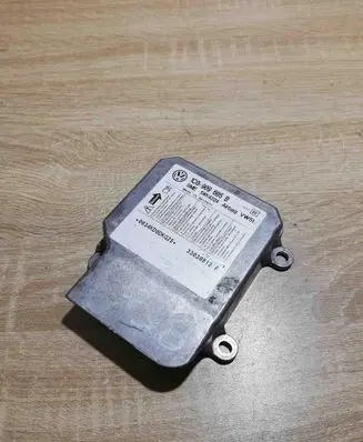 Volkswagen PASSAT B5.5 Airbag control unit/module 1C0909605B
