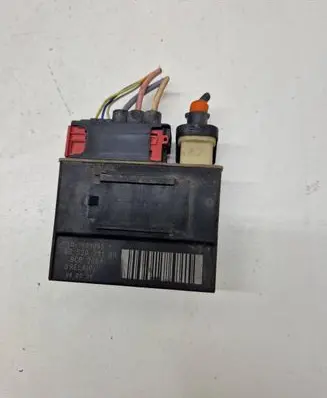 Citroen Berlingo Glow plug pre-heat relay 9652021180 018010951 08033172652