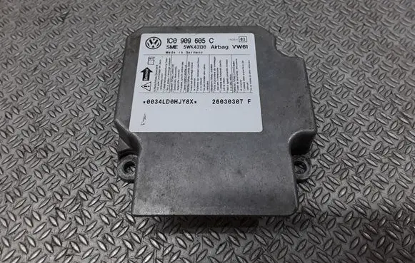 Volkswagen PASSAT B5.5 Airbag control unit/module 1C0909605C