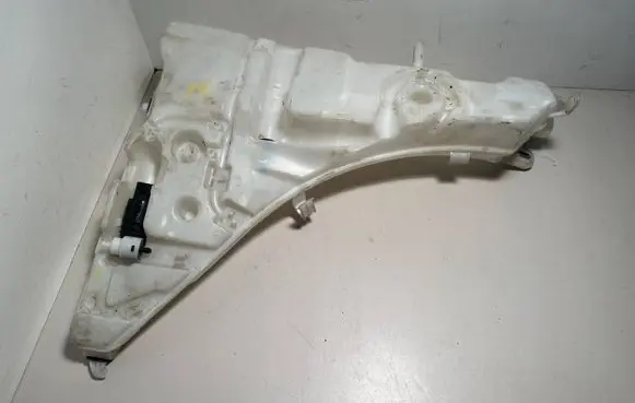 BMW X5 F15 Windshield washer fluid reservoir/tank 7292424 19249710
