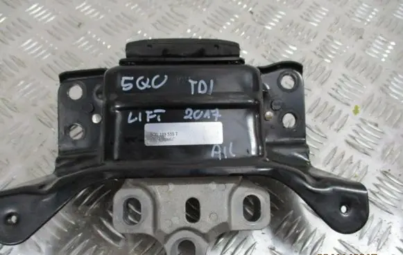 Audi A3 S3 8V Engine mount vacuum valve 