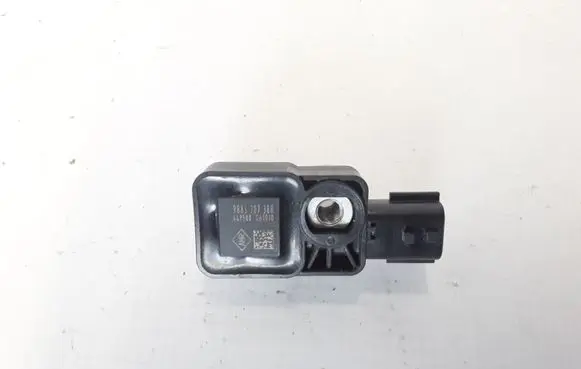 Sensor
