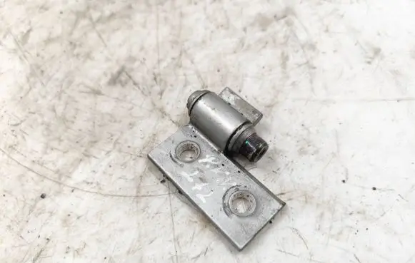 BMW 5 E39 Front door upper hinge 19603079 4151