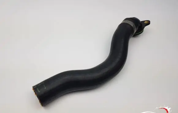 BMW 5 G30 G31 Engine coolant pipe/hose 8664925