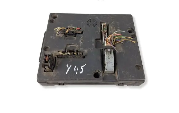 Renault Laguna II Fuse module 8200029342B