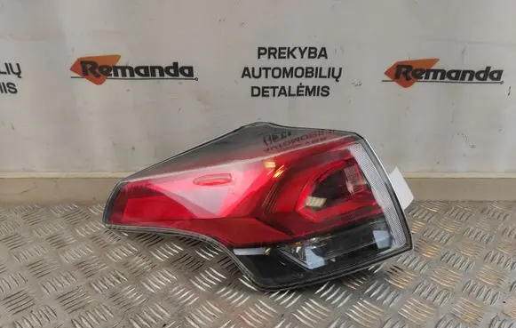 Toyota RAV 4 (XA40) Rear/tail lights 8156042200