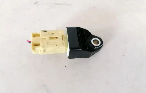 Toyota Urban Cruiser (XP110) Airbag deployment crash/impact sensor 8983133026 89831-33026