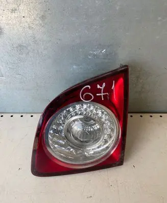 Volkswagen Golf Plus Tailgate rear/tail lights 5M0945094J 89033600 5M0945094M