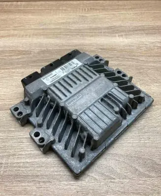 Renault Scenic II - Grand scenic II Engine control unit/module ECU 8200565863 8200592611 Used