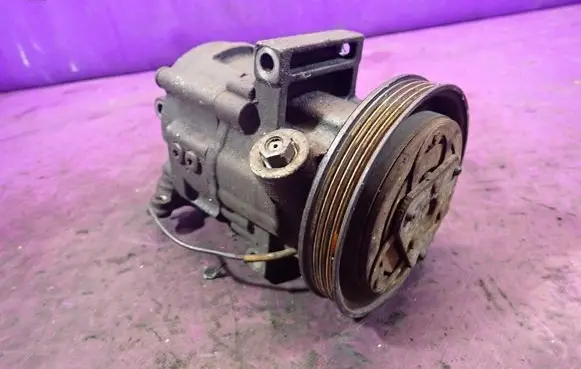 Nissan Micra Air conditioning (A/C) compressor (pump)
