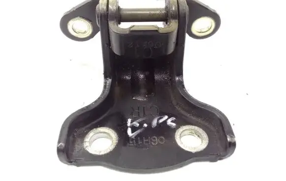 Opel Antara Rear door upper hinge