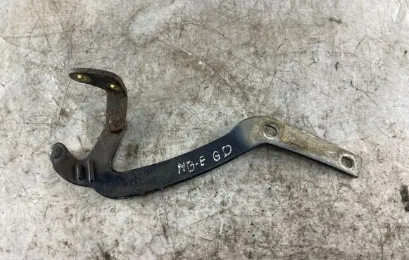 Mercedes-Benz E W210 Tailgate/trunk/boot hinge
