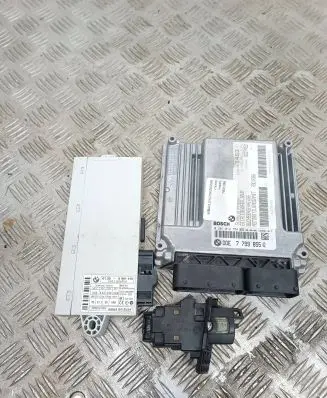 BMW 3 E90 E91 Engine ECU kit and lock set 7799855 1039S11317 0281012754
