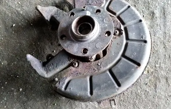 Volkswagen Golf V Front wheel hub spindle knuckle 7853