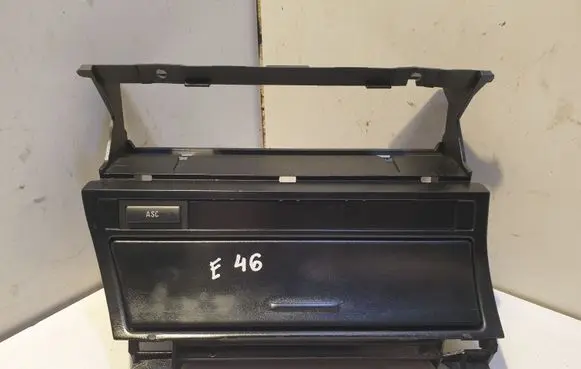 Car ashtray