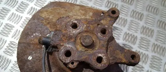 Mazda 6 Stub axle 