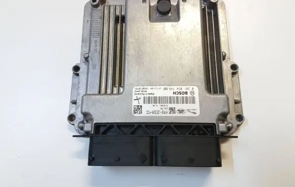 Jaguar XE Engine control unit/module H7A312C520FDC 0281034746 1039S18751
