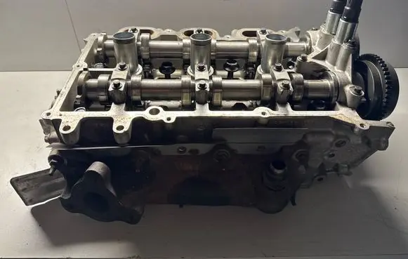 Ford F150 Engine head ML3E-6090-EA ML3E6090EA