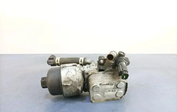 Engine oil radiator