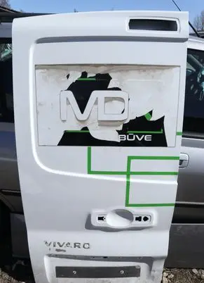 Back/rear loading door