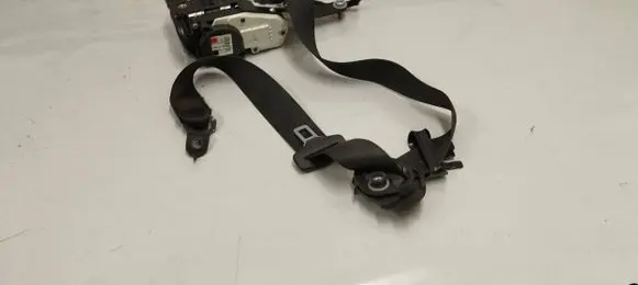 Mercedes-Benz E W212 Front seatbelt A2128600786