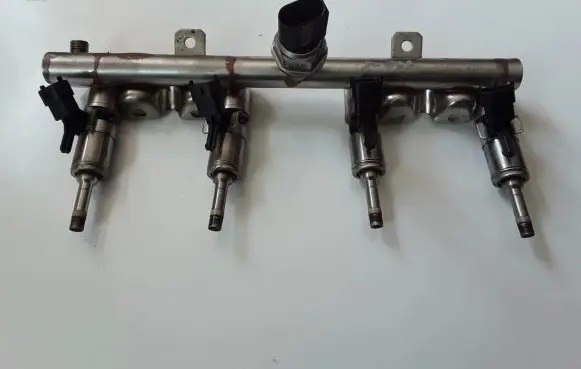 BMW 1 F20 F21 Fuel main line pipe 7592426