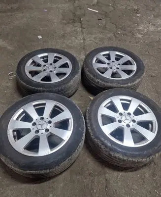 Mercedes-Benz C W204 R16 alloy rim A2044011002